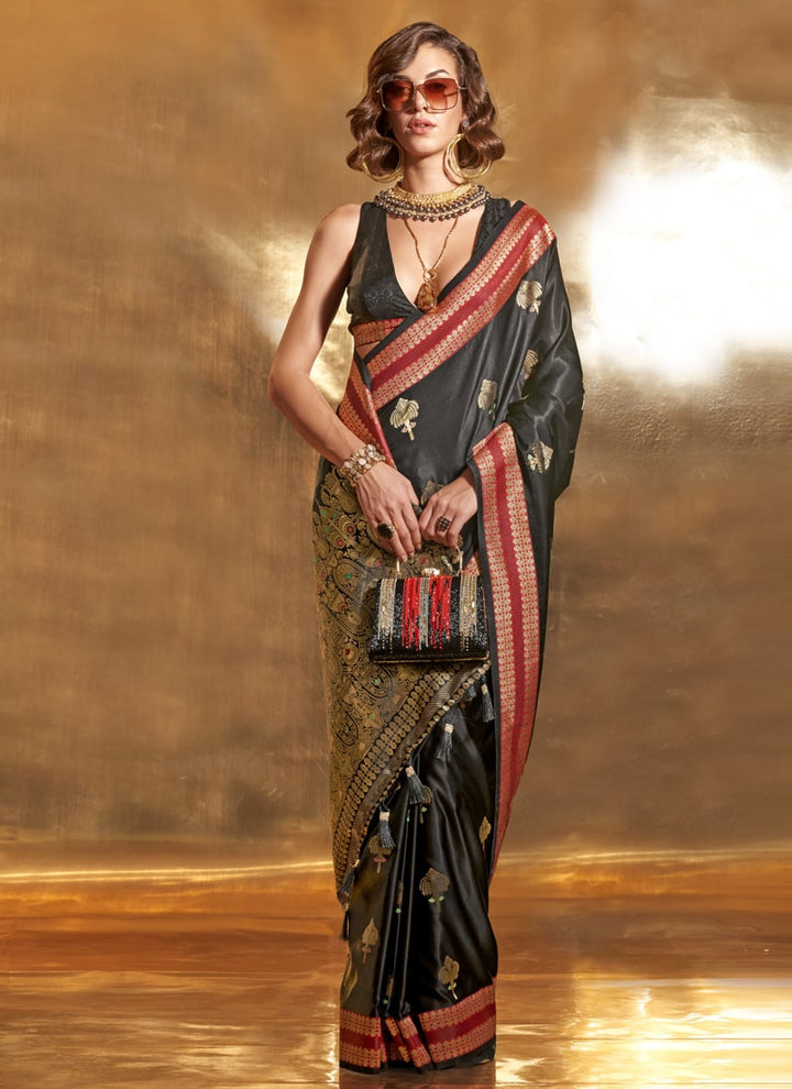 Lassya Fashion Black Exquisite Silk Saree with Chaap Handloom Weaving