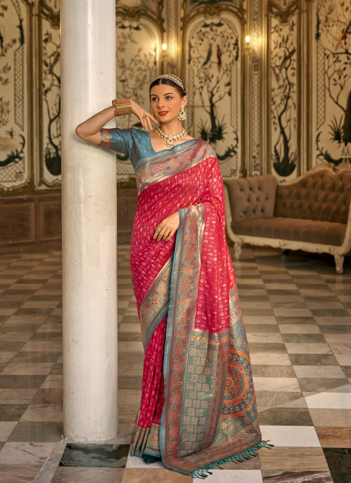 lassya Fashion Rani Pink Banarasi Silk Weaving Saree with Elegant Contrast Borde