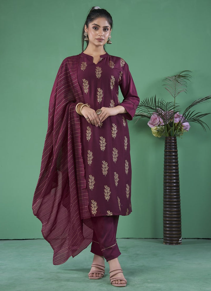 lassya Fashion Maroon Foil Print Womens Kurta Pant Set with Cotton Dupatta