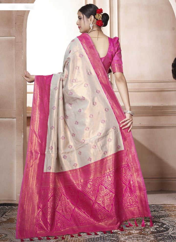 Lassya Fashion bougainvillea Pink Kanjivaram Silk Saree with Silk Blouse