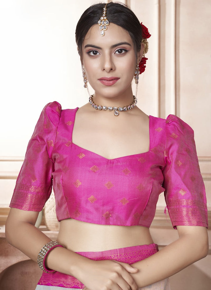 Lassya Fashion bougainvillea Pink Kanjivaram Silk Saree with Silk Blouse