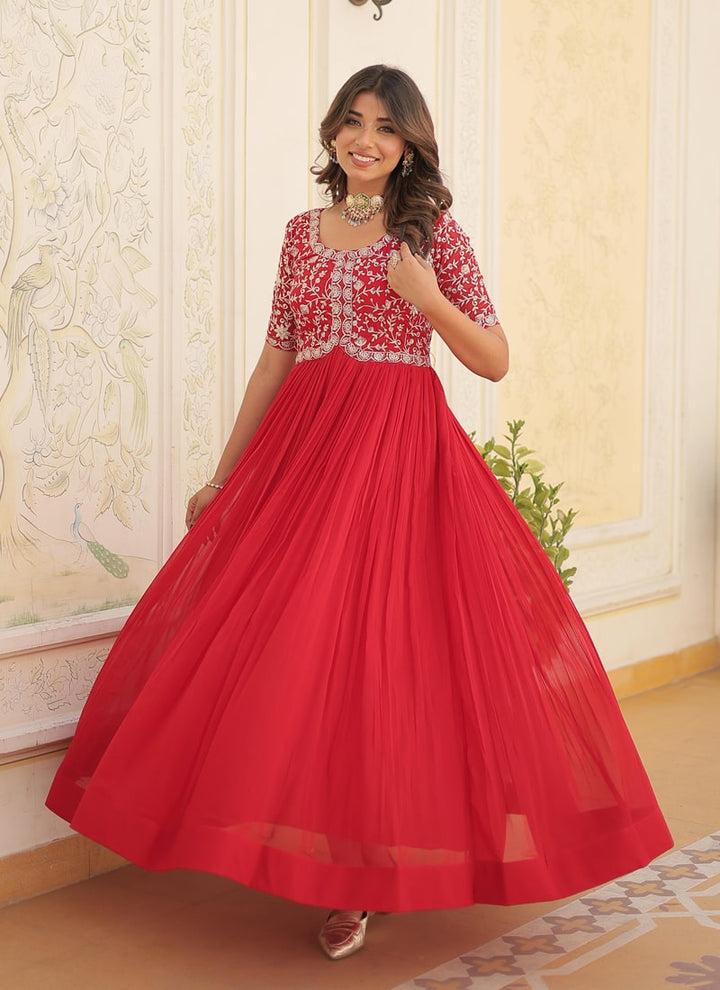 Lassya Fashion Red Elegant Faux Georgette Wedding Gown