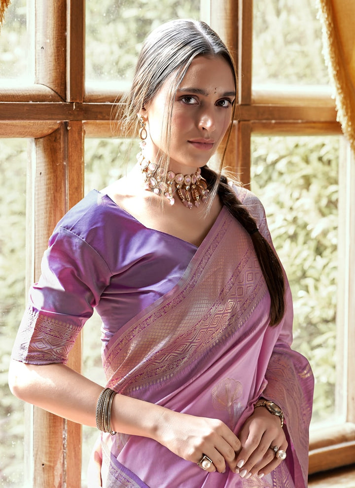 Lassya Fashion Lavender Elegant Silk Saree with Zari Woven Butta