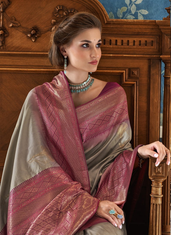 Lassya Fashion Mauve Pink Elegant Silk Saree with Zari Woven Butta