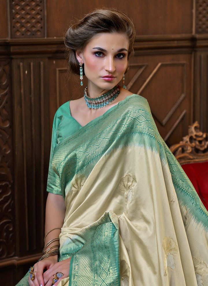 Lassya Fashion Rama Green Elegant Silk Saree with Zari Woven Butta