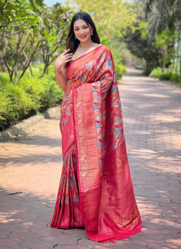 Lassya Fashion Red Exquisite Kanchipattu Silk Saree