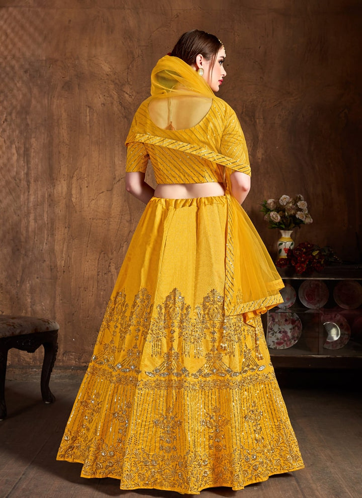 Lassya Fahion  Yellow Luxury Wedding Lehengas with Dori and Diamond Embellishments