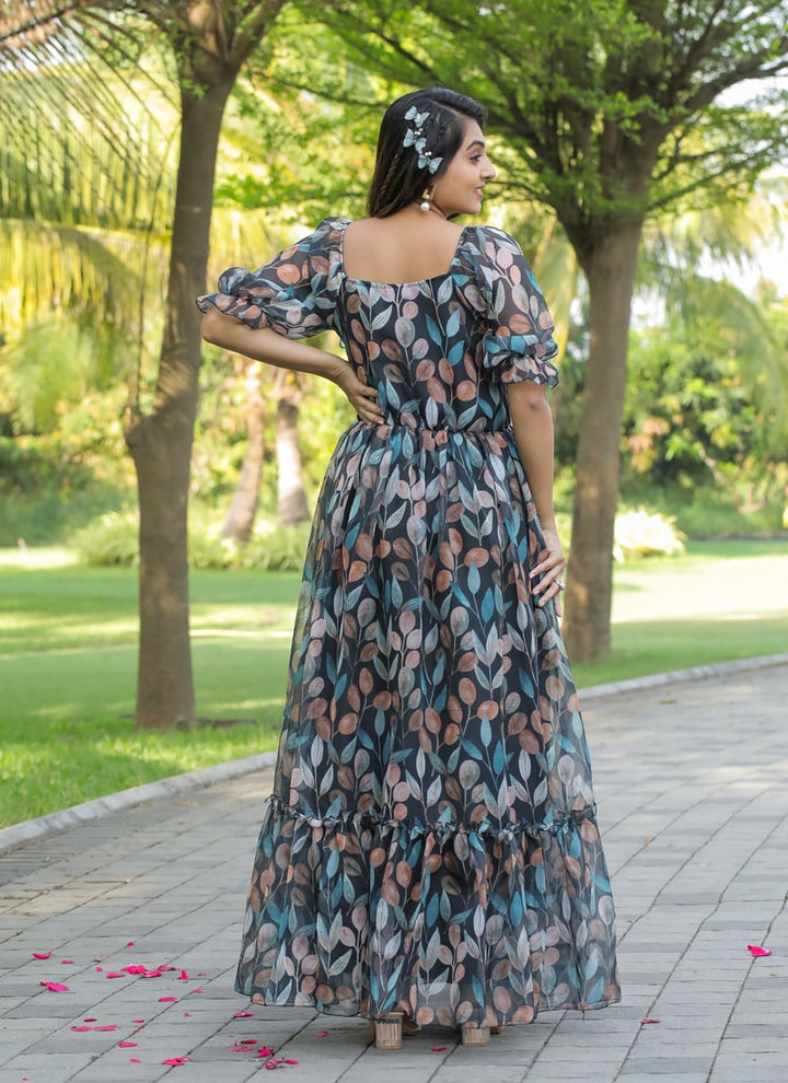 Lassya Fashion Black Elegant Georgette Maxi Dress with Ruffle Flair