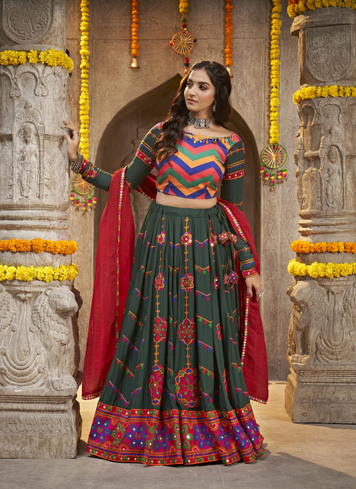 Dark Green Mirrored Elegance Navratri Chaniya Choli Set Intricate Thread Embroidery