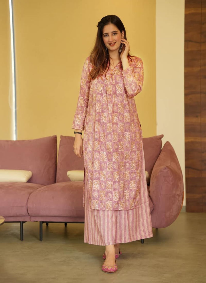 Lassya fashion's Pink Elegant Palazzo Suit with Heavy Digital Prints