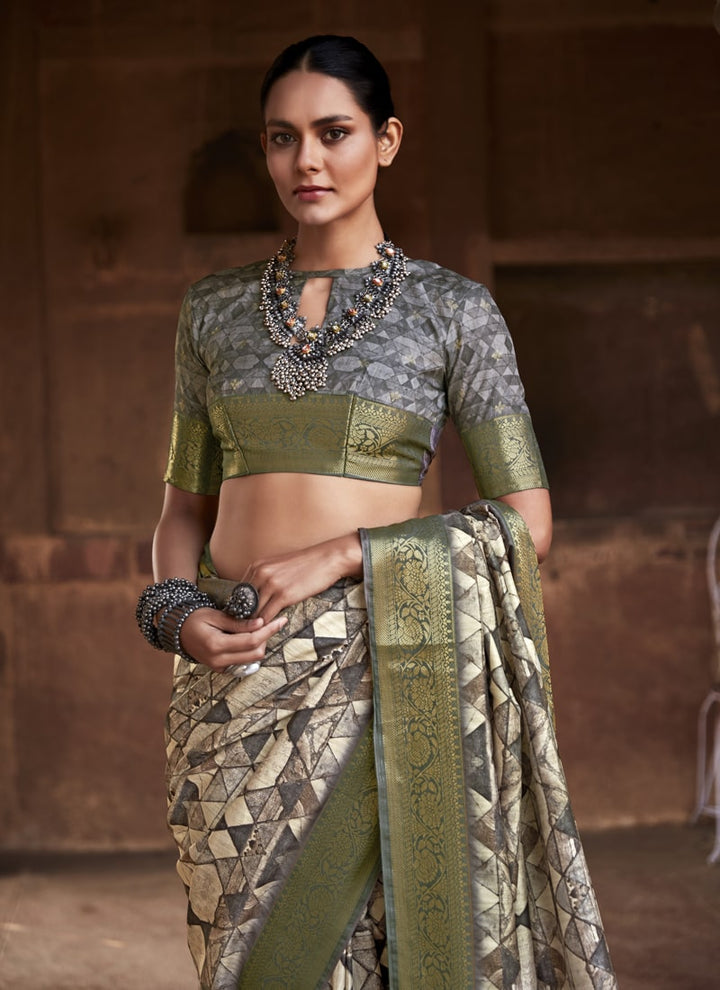 Cocoa Gray Pure Handloom Silk Saree with Matching Blouse