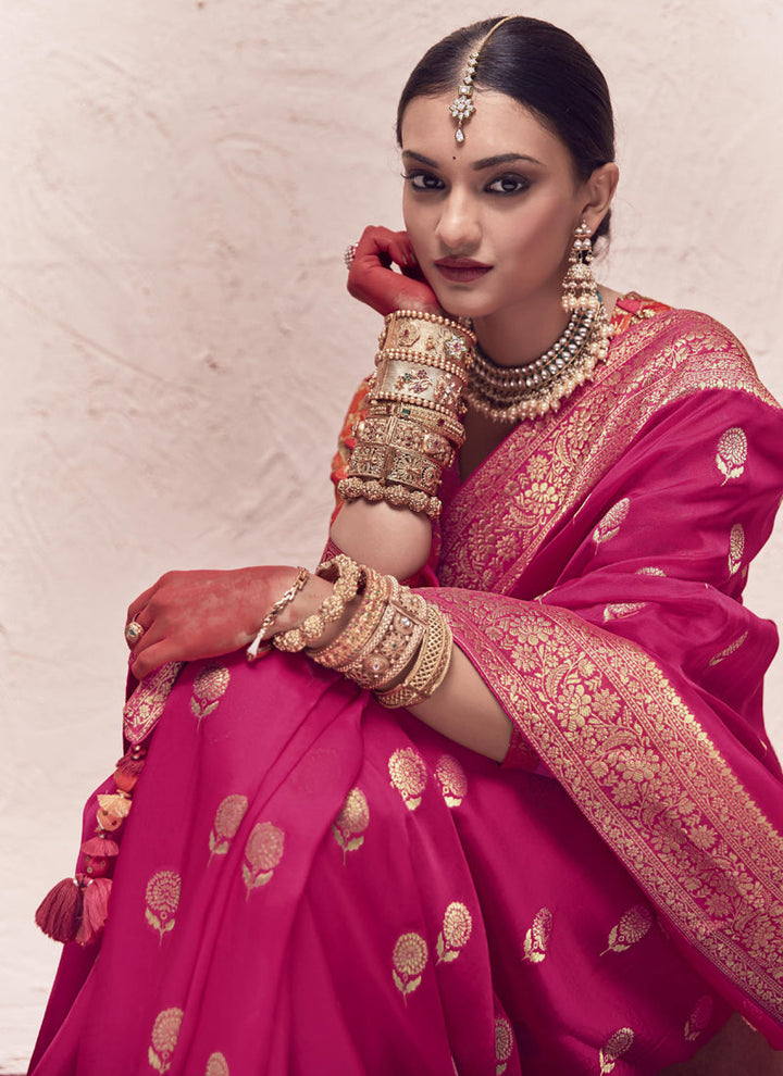 Lassya fashion's Magenta Pink  Elegant Pure Crepe Dola Silk Saree with Heavy Weaving Work