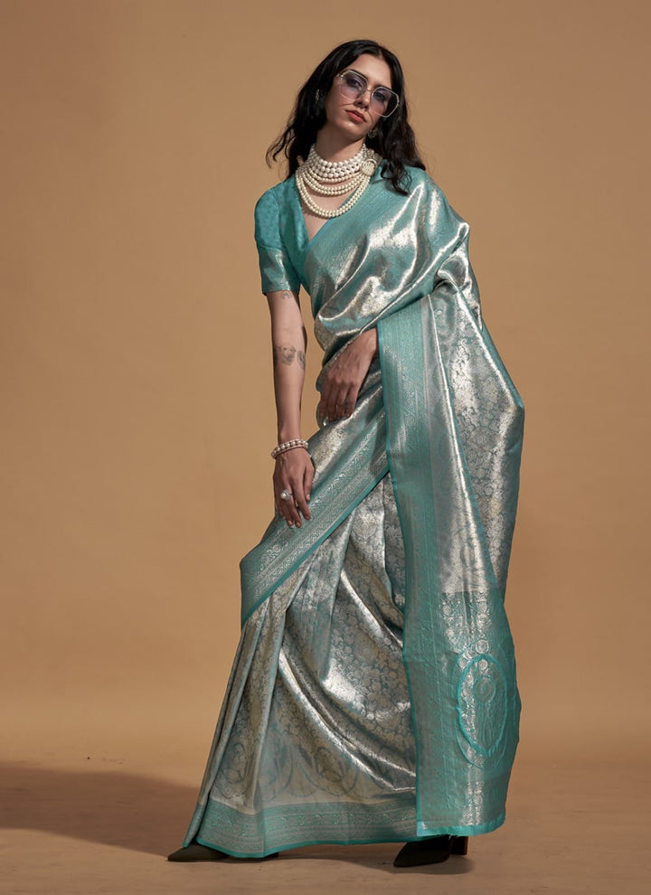 Lassya Teal Green Handwoven Kanjivaram Silk Saree with Contrast Pallu Border